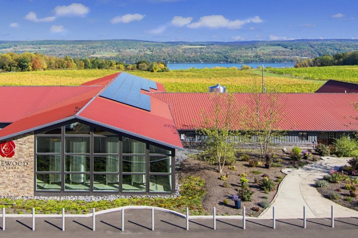 Lakewood winery and vineyards